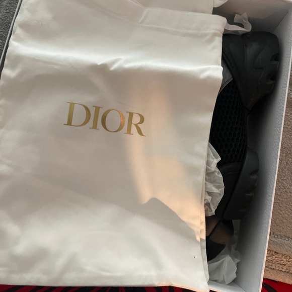 Dior Sneakers - Picture 1 of 8